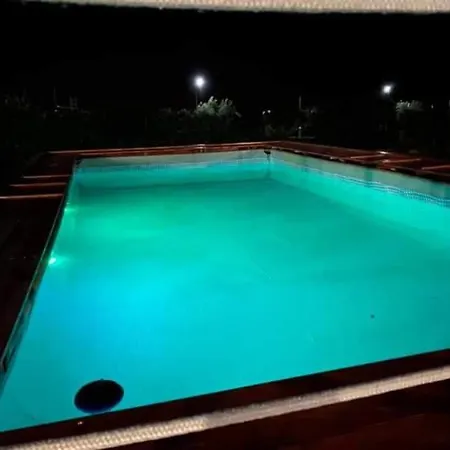 Turtle Island Bed & Breakfast 3*